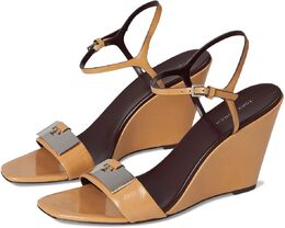 Tory Burch: Серебристые туфли  Gigi