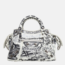 Balenciaga: Чёрная сумка 