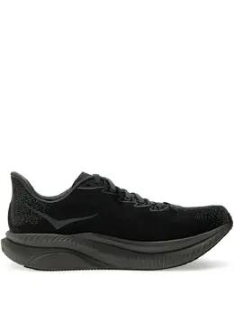 HOKA: Чёрные кроссовки 