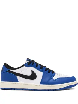 Nike: Голубые кроссовки  Air Jordan