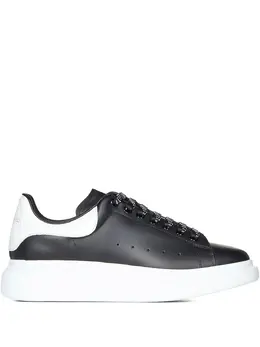 Alexander McQueen: Чёрные кроссовки  Oversized
