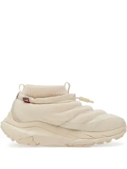HOKA: Белые кроссовки 