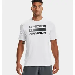 Under Armour: Спортивная футболка 