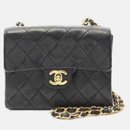 Chanel: Чёрная сумка 