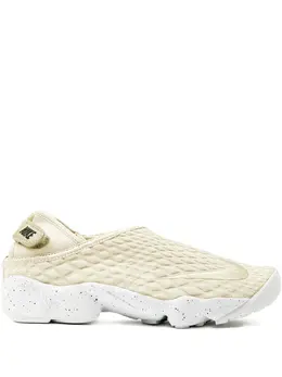 Nike: Светлые кроссовки  SE