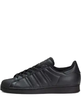 adidas: Чёрные кроссовки  Superstar ADV