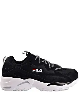 Fila: Белые кроссовки  Ray Tracer