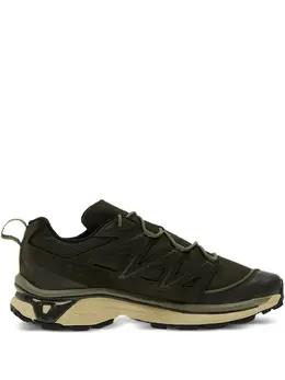 Salomon: Зелёные кроссовки 