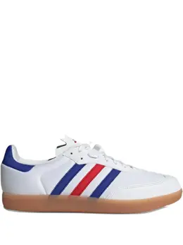 adidas: Белые кроссовки 