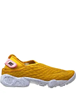 Nike: Жёлтые кроссовки  SE