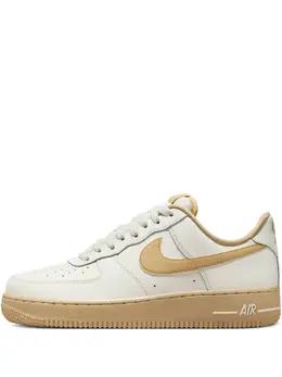 Nike: Зелёные кроссовки  Air Force 1