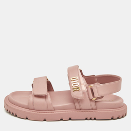 Dior: Розовые сандалии 