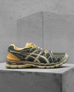 ASICS: Кроссовки 
