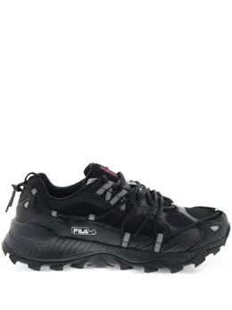 Fila: Чёрные кроссовки  Expeditioner