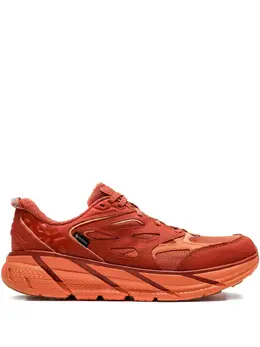 HOKA: Оранжевые кроссовки 