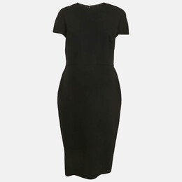 Victoria Beckham: Чёрное платье 