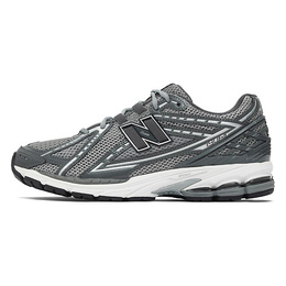 NEW BALANCE: Серые кроссовки  1906R