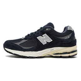 NEW BALANCE: Кроссовки  2002R