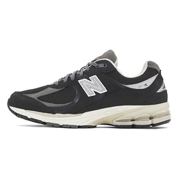 NEW BALANCE: Кроссовки  2002R