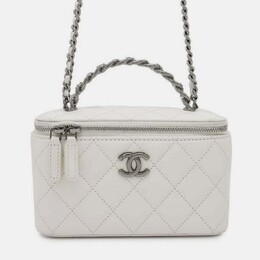 Chanel: Белая сумка 