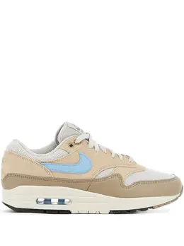 Nike: Светлые кроссовки  Air Max 1