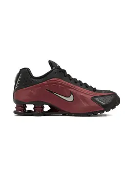 Nike: Красные кроссовки  Shox R4