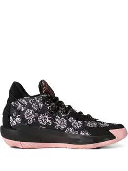 adidas: Чёрные кроссовки  Dame 7
