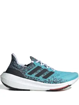 adidas: Светлые кроссовки  UltraBoost