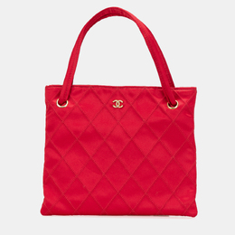 Chanel: Красная сумка 