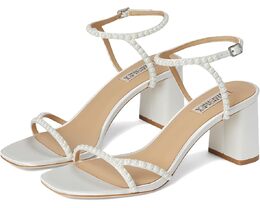 Badgley Mischka: Белые туфли 