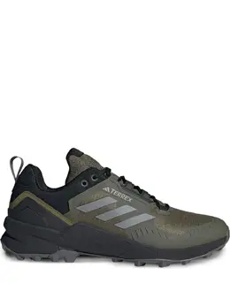 adidas: Зелёные кроссовки  Terrex Swift