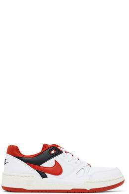 Nike: Белые кроссовки 