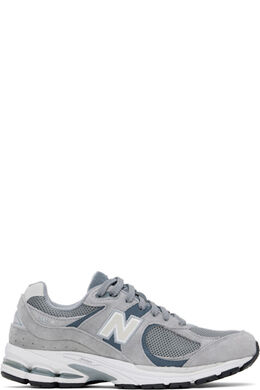 New Balance: Серые кроссовки  2002R