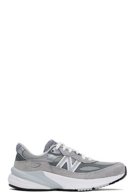 New Balance: Серые кроссовки 
