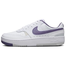 Nike: Белые кроссовки  Daybreak