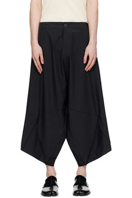 132 5. Issey Miyake: Чёрные брюки 