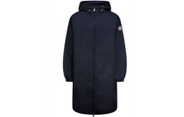 Moncler: Тёмное пальто 
