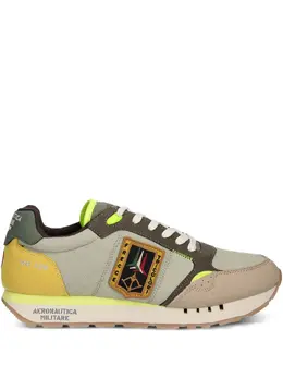Aeronautica Militare: Бежевые кроссовки 