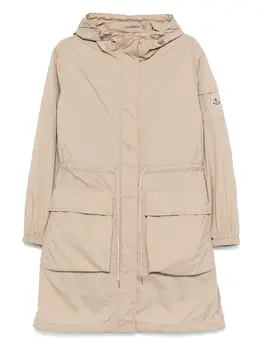 Moncler: Бежевый пуховик 