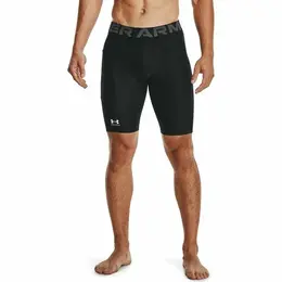 Under Armour: Длинные шорты 