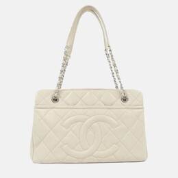 Chanel: Белая сумка 
