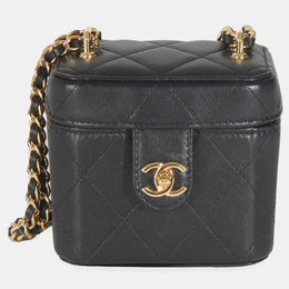 Chanel: Чёрный клатч 