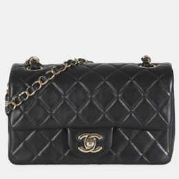 Chanel: Чёрная сумка 
