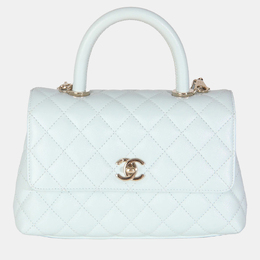 Chanel: Голубая сумка 