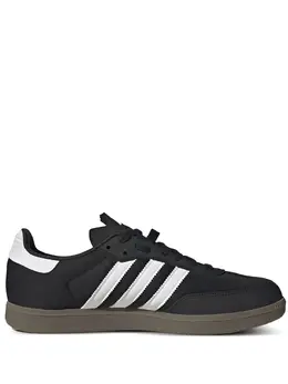 adidas: Чёрные кроссовки 