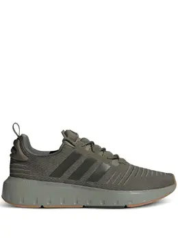 adidas: Зелёные кроссовки 