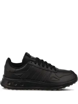 adidas: Чёрные кроссовки 