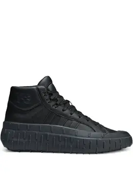 adidas: Чёрные кроссовки  GR 1P