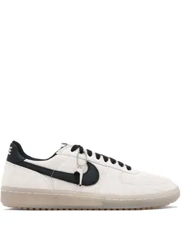 Nike: Белые кроссовки 