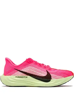 Nike: Яркие кроссовки  Running
